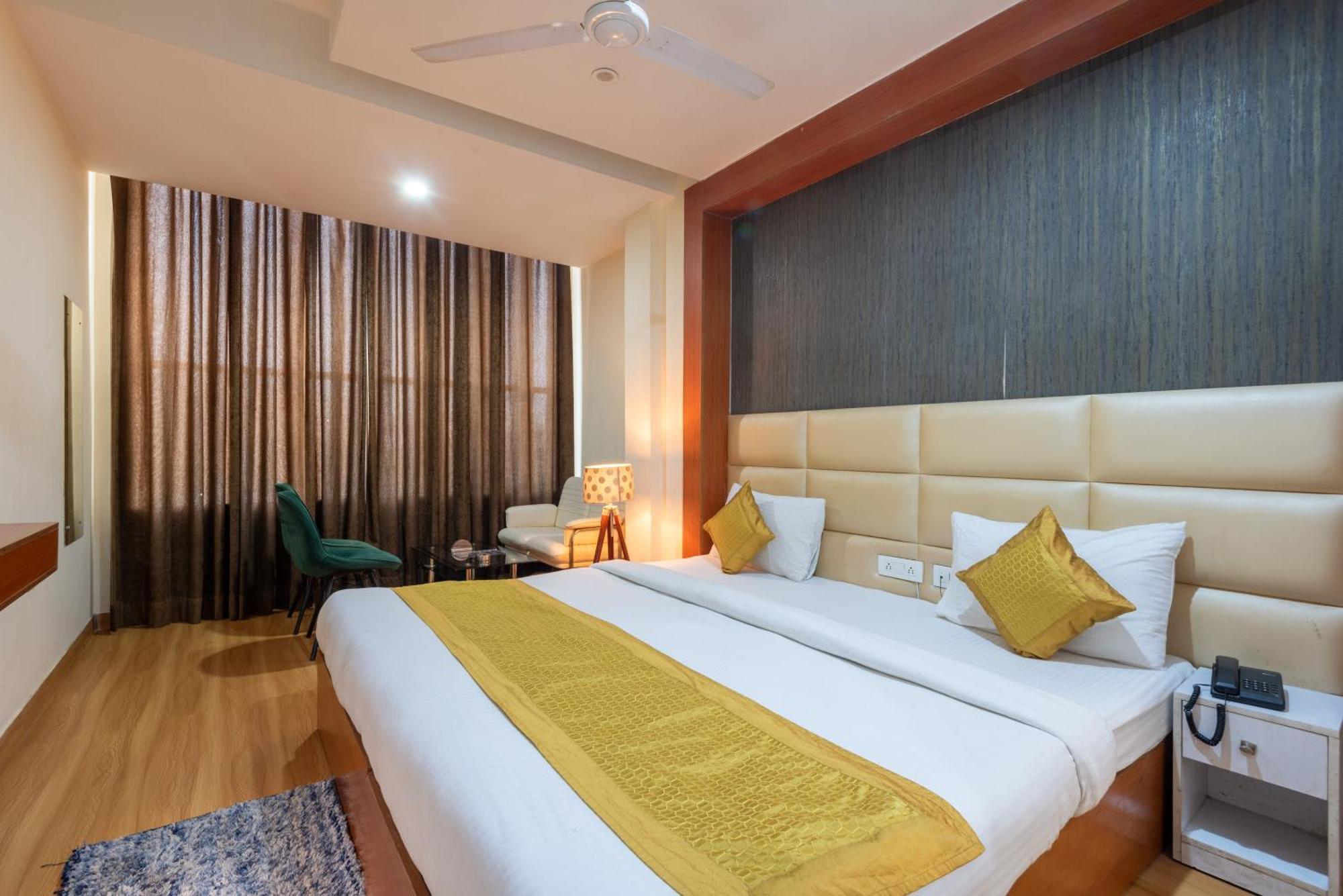 Oyster Pearl I Near Medanta Hospital I Sec-39 I Gurgaon Exterior foto