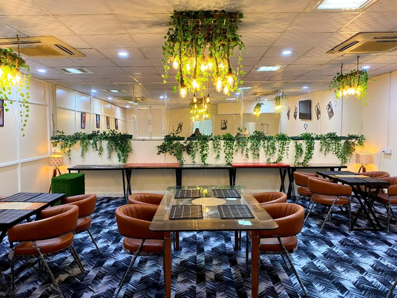 Oyster Pearl I Near Medanta Hospital I Sec-39 I Gurgaon Exterior foto