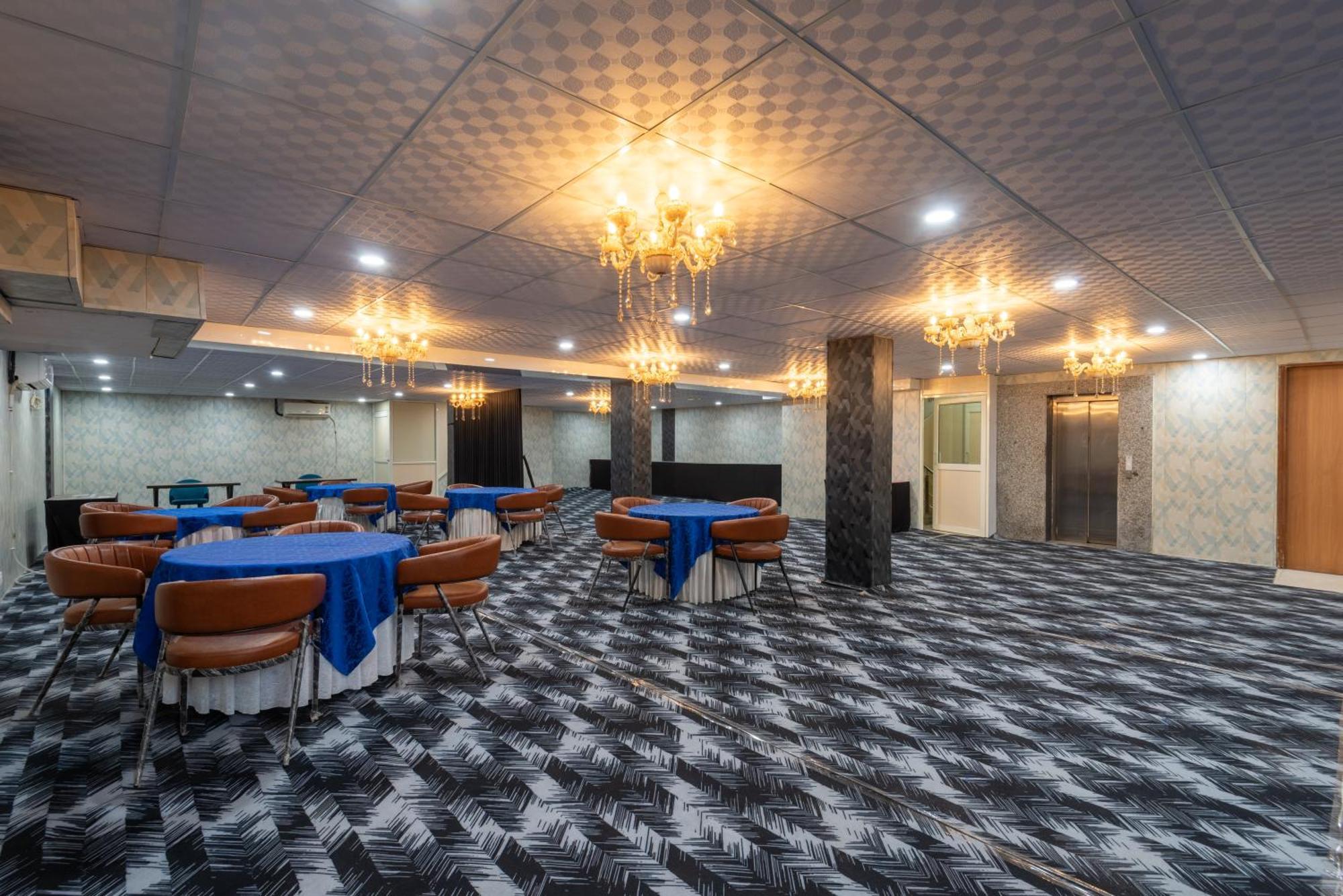 Oyster Pearl I Near Medanta Hospital I Sec-39 I Gurgaon Exterior foto
